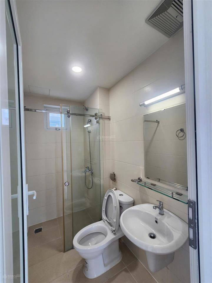 Em cần cho thuê căn góc 81m2, 2pn moonlight boulevard giá 11 triệu/tháng