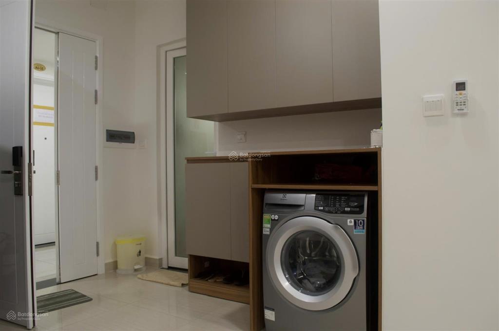 Em cần bán lại căn 2pn 1wc moonlight boulevard giá chỉ 3 tỷ
