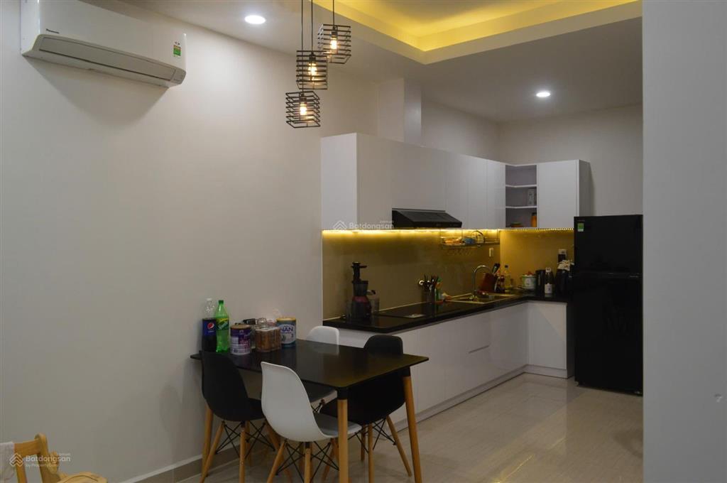 Em cần bán lại căn 2pn 1wc moonlight boulevard giá chỉ 3 tỷ