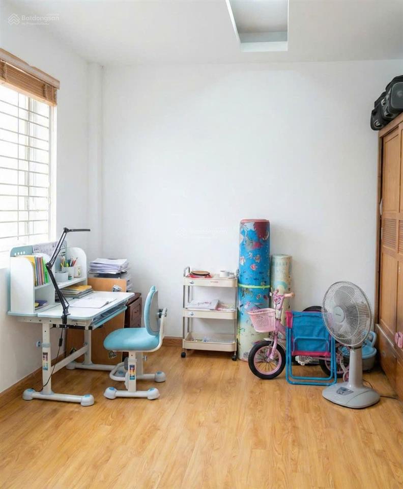 Căn hộ 82m2 ở khu đô thị văn khê, 4,3 tỷ, 2pn, 2wc chỉ với tốt