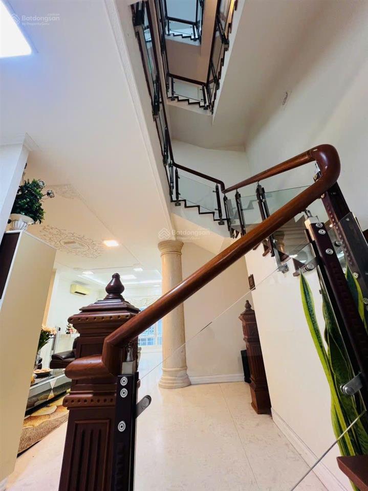 Bán biệt thự saigon pearl cộng đồng thượng lưu sổ hồng cá nhân  chủ nhà giảm giá 10 tỷ