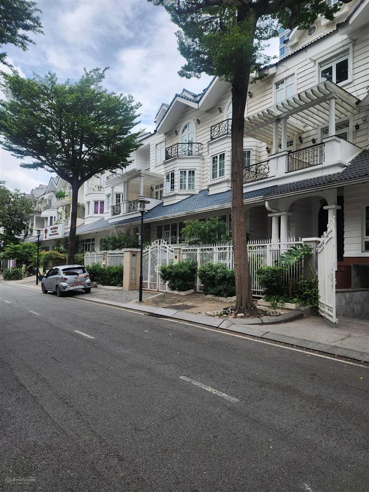Bán biệt thự saigon pearl cộng đồng thượng lưu sổ hồng cá nhân  chủ nhà giảm giá 10 tỷ