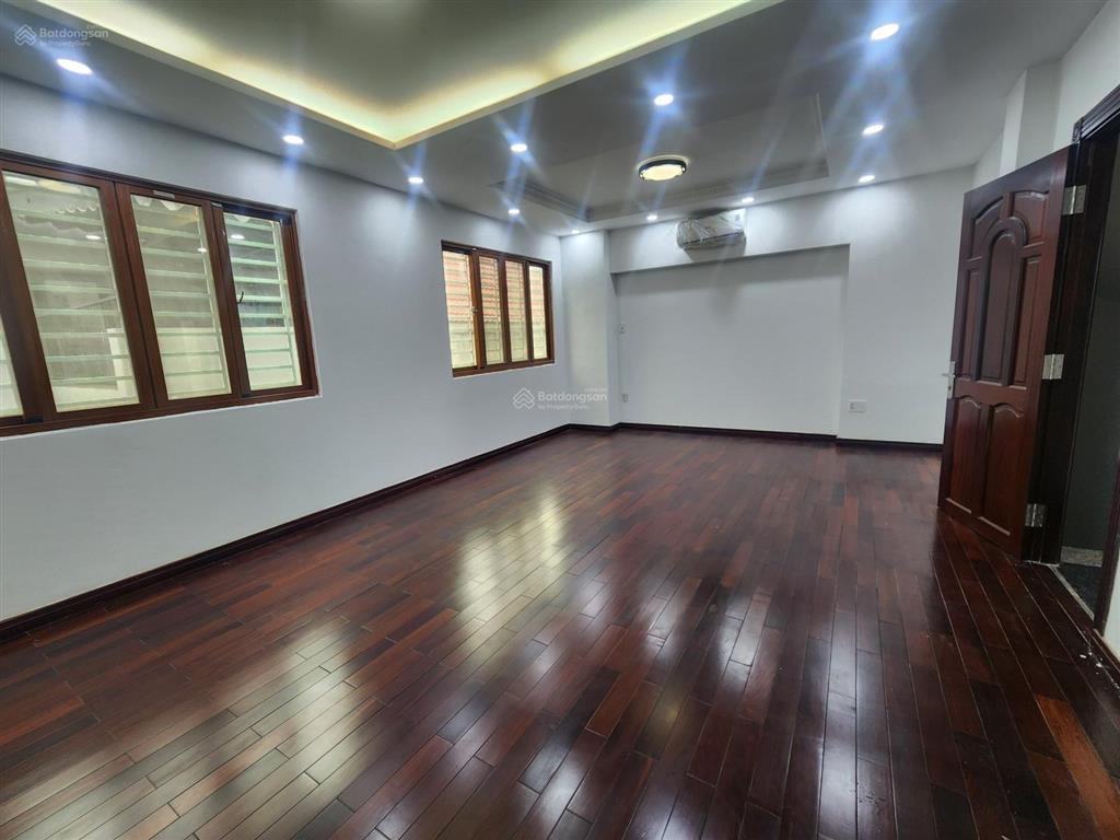 Cho thuê nhà mặt tiền lương định của (quận 2), dt 7x19, hầm, trệt, 3 lầu, sân thượng