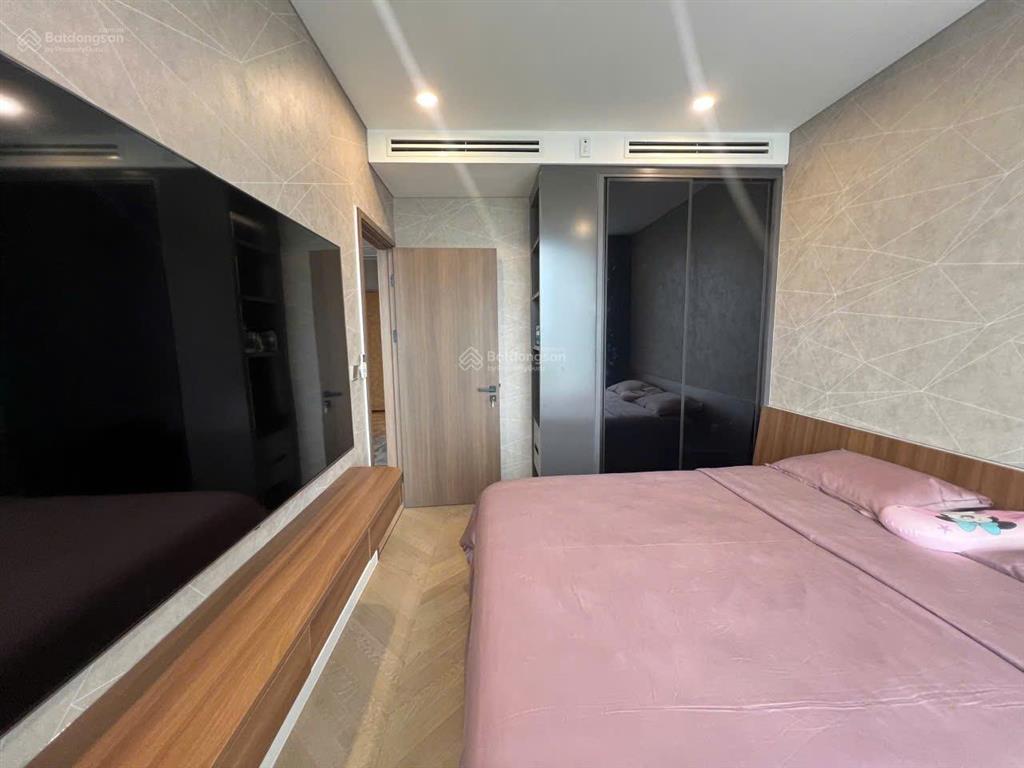 Chính chủ bán căn hộ 1pn masterise lumiere thảo điền, full nội thất decor sang trọng, sổ sẵn.