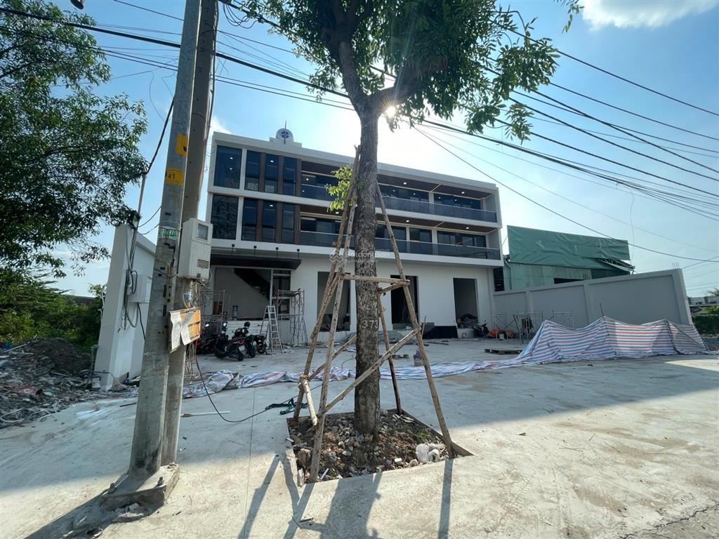 Gia đình bán lô đất sổ đỏ mặt tiền đường ngô chí quốc lg 30m, bình chiểu, thủ đức