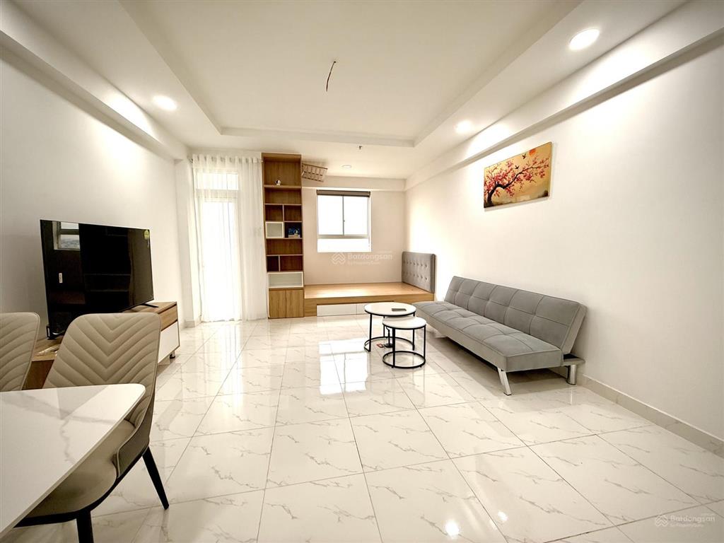 Bán căn hộ tphcm giá 903tr , có nội thất