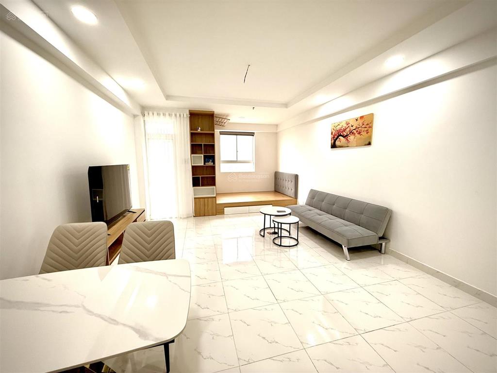 Bán căn hộ tphcm giá 903tr , có nội thất