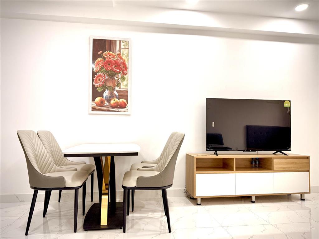 Bán căn hộ tphcm giá 903tr , có nội thất