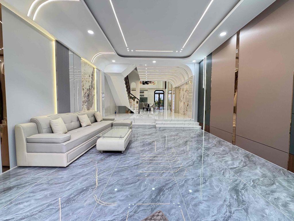 CĂN NHÀ ĐẸP FULL NỘI THẤT SỔ RIÊNG GẦN CHỢ ĐẦU MỐI HM