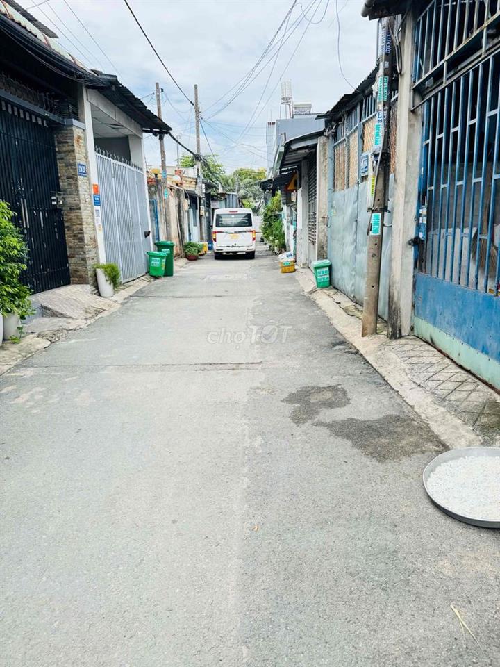BÁN CĂN NHÀ MỚI 6.7 X 21 XÃ BÀ ĐIỂM GẦN  CV SINH THÁI HÓC MÔN
