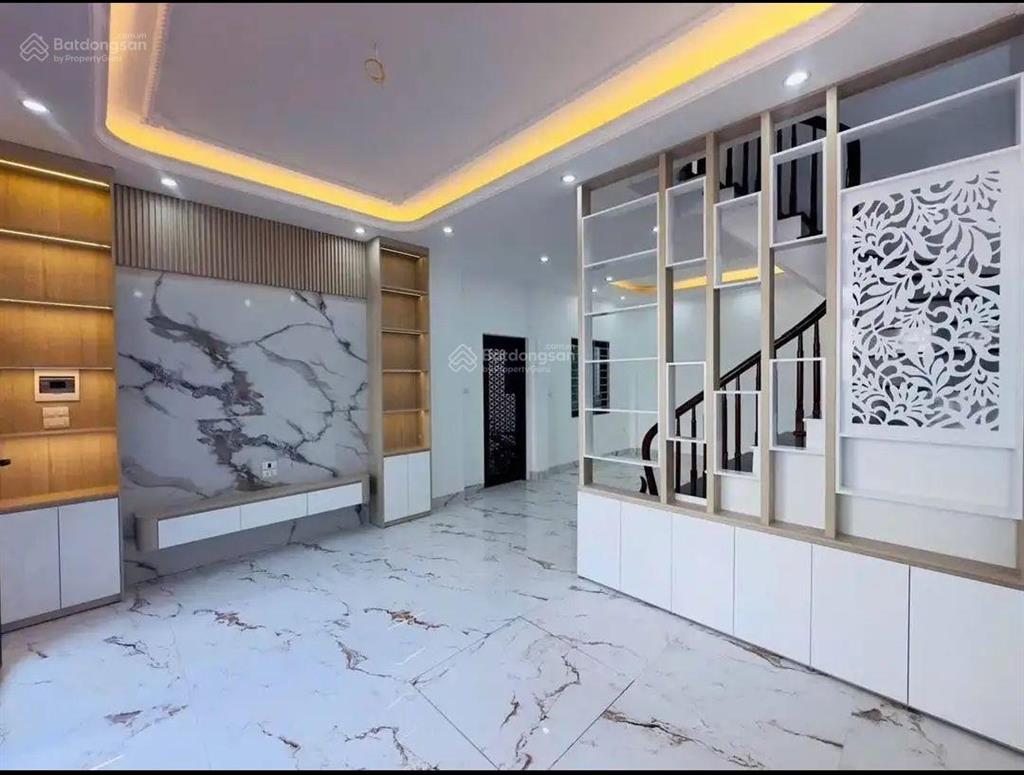 Bán nhà miêu nha, tây mỗ 45m2 4 tầng, căn góc 2 mặt thoáng, ô tô cách 20m, giá 5,7 tỷ
