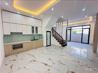 Bán nhà miêu nha, tây mỗ 45m2 4 tầng, căn góc 2 mặt thoáng, ô tô cách 20m, giá 5,7 tỷ