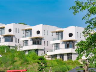 Cần bán căn mặt view trực diện bể bơi cực đẹp, giá đầu tư chỉ hơn 22tr/m2 cả nhà.  0866 195 ***