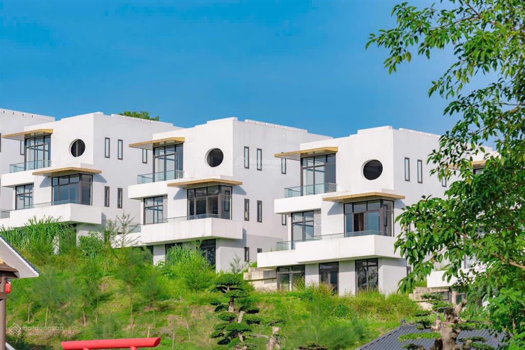 [rất gấp] cần bán rất nhanh căn biệt thự 217,5m2. giá chỉ 5,x tỷ bao phí. chuẩn bị nhận nhà ở luôn
