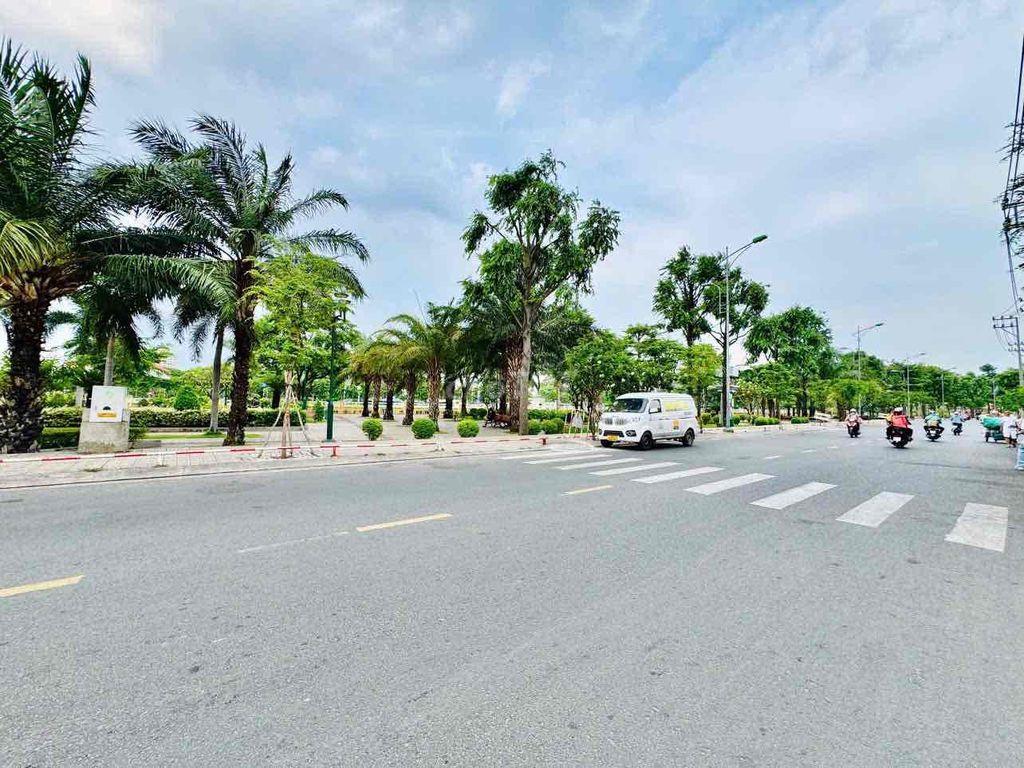 💥SIÊU PHẨM MỚI VỊ TRÍ ĐẸP - NGAY CÔNG VIÊN TẦM VU - 4 TẦNG LẦU -