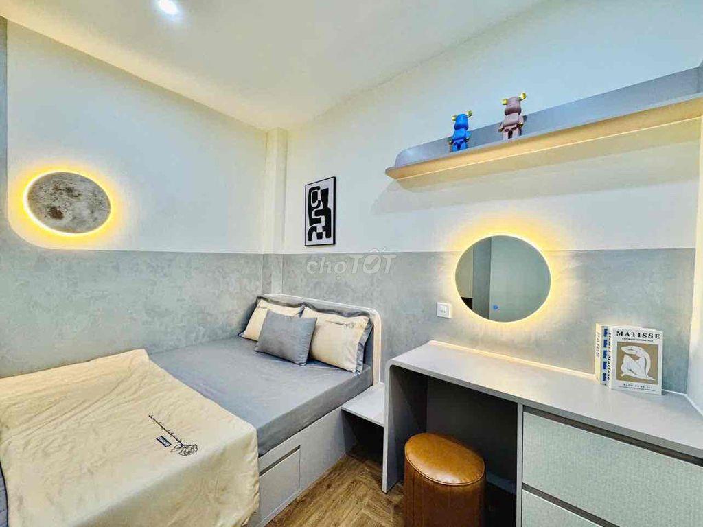 siêu phẩm 5 tầng nội thất cao cấp, 160m2 sử dụng, HXH 5m ra MT