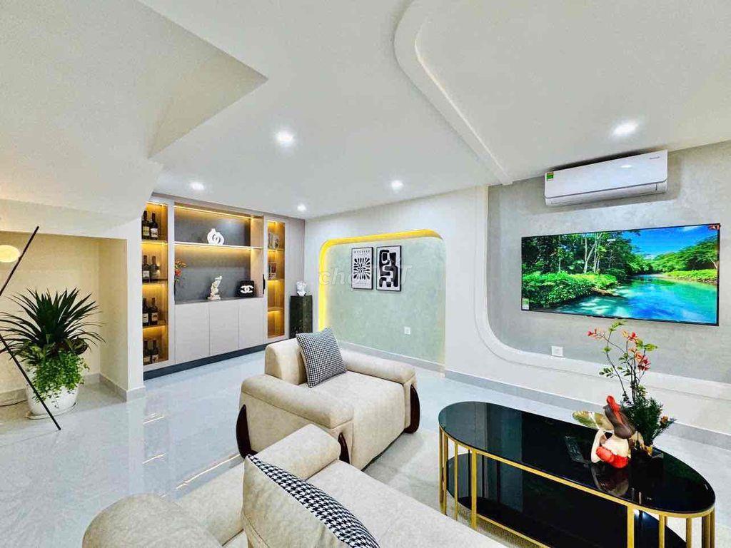 siêu phẩm 5 tầng nội thất cao cấp, 160m2 sử dụng, HXH 5m ra MT