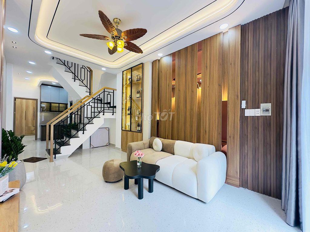 Siêu Phẩm 2 tầng 45m2 đất, MT KD Sầm Uất Duy Tân, 3,4m NH 3,5m x 13m