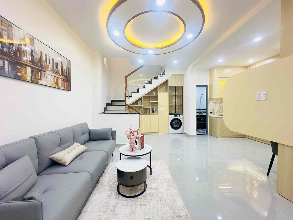 siêu phẩm sát MT Trương Quốc Dung - NVT, dt 6,15x6,2m, ~40m2, 4 tầng