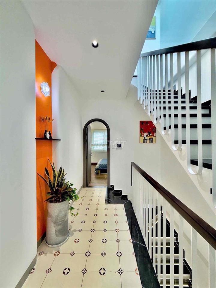 Siêu phẩm xây mới 4 tầng NT CC, dt 4x15m, 60m2 đất, Đ Bùi Đình Tuý,