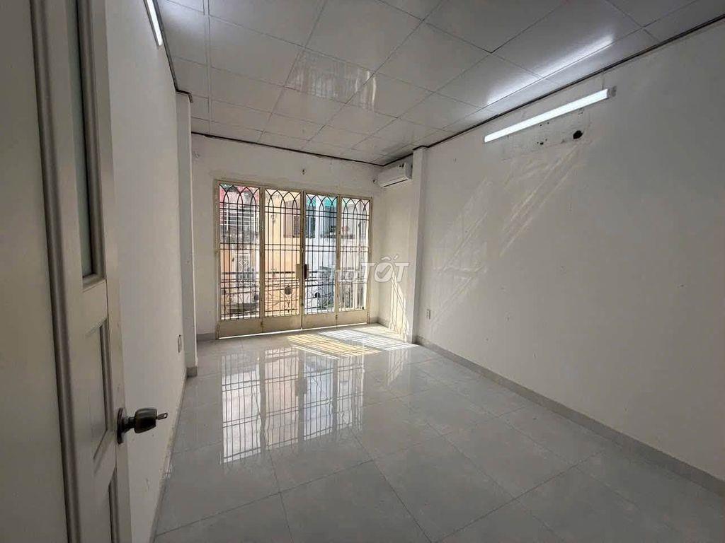 Bán nhà mặt tiền Hoàng Hoa Thám Phú Nhuận 44m2 3 lầu