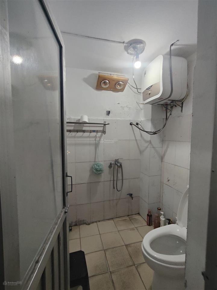 Cho thuê gấp nhà riêng 3 tầng 3 ngủ 40m2 ngõ xã đàn 2, đống đa ở hoặc kinh doanh chỉ 11 triệu/tháng