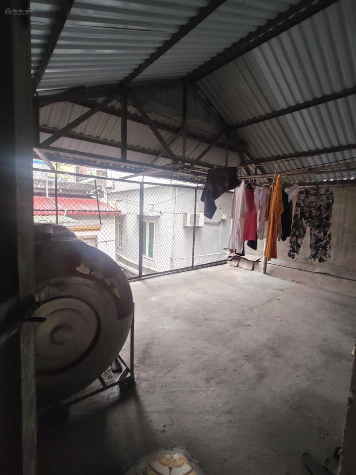 Cho thuê gấp nhà riêng 3 tầng 3 ngủ 40m2 ngõ xã đàn 2, đống đa ở hoặc kinh doanh chỉ 11 triệu/tháng