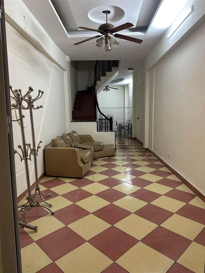 Cho thuê nhà riêng 4pn, 3wc, 50m2 tại chính kinh, nhân chính, quận thanh xuân chỉ 12 triệu/tháng