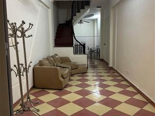 Cho thuê nhà riêng 4pn, 3wc, 50m2 tại chính kinh, nhân chính, quận thanh xuân chỉ 12 triệu/tháng