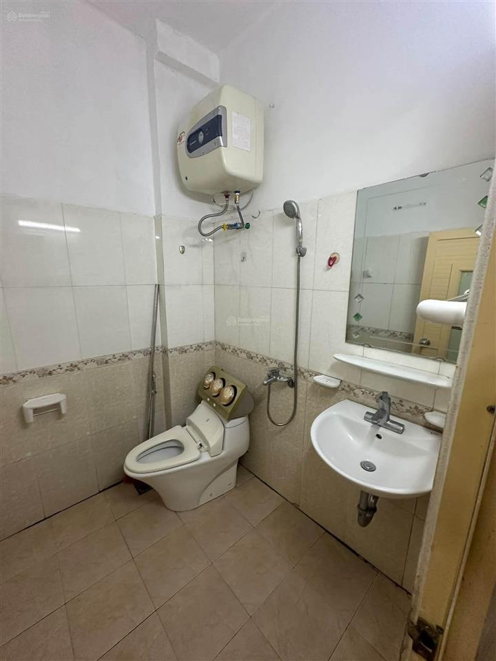 Cho thuê nhà riêng 4pn, 3wc, 50m2 tại chính kinh, nhân chính, quận thanh xuân chỉ 12 triệu/tháng