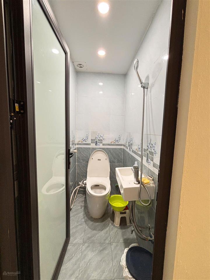 Cho thuê nhà riêng đẹp 4pn, 3wc, 36m2, 14 triệu vnd tại chùa láng, p láng thượng, q.đống đa