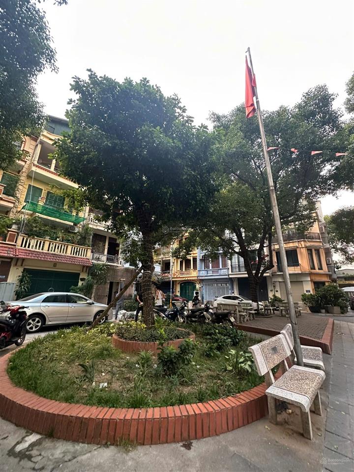 Nhanh thì còn!! bán gấp căn hộ 3 ngủ toà ct5 kđt định công gần vành đai 2.5 chỉ hơn 4 tỷ.
