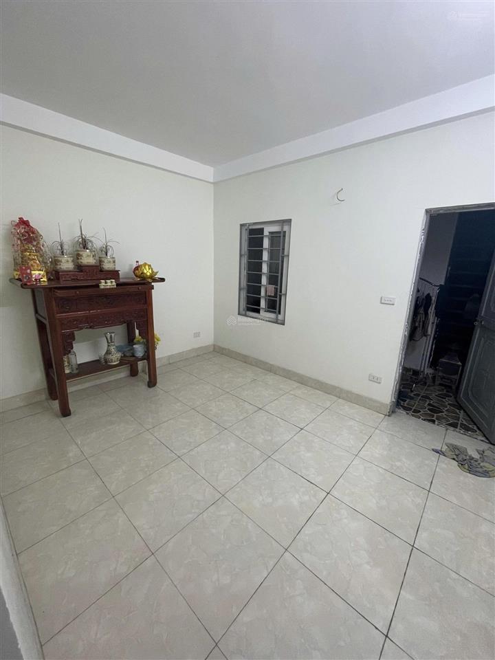 Cho thuê nhà riêng 2pn, 3wc, 35m2 tại phố khương hạ, quận thanh xuân, giá 13 triệu vnd, gần ô tô