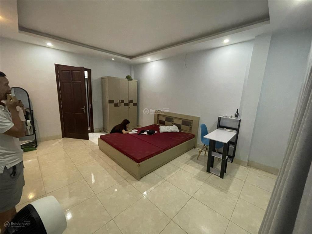 Cho thuê nhà riêng 2pn, 3wc, 35m2 tại phố khương hạ, quận thanh xuân, giá 13 triệu vnd, gần ô tô