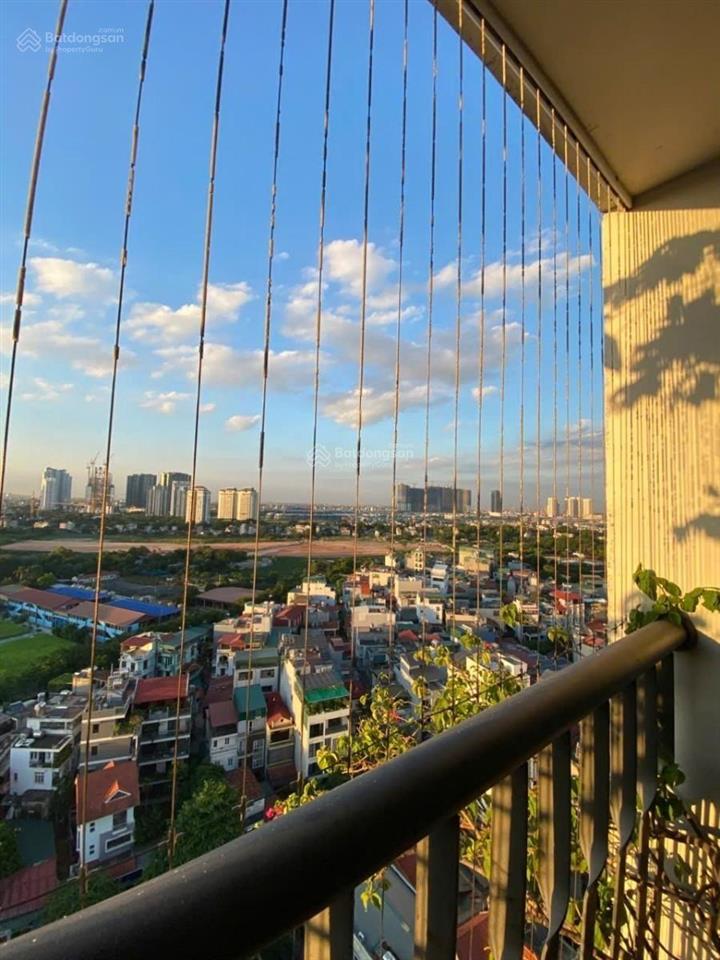 Bán gấp căn hộ lô góc 86m, 3 ngủ chung cư 323 xuân đỉnh view thoáng tầng trung chỉ hơn 6 tỷ