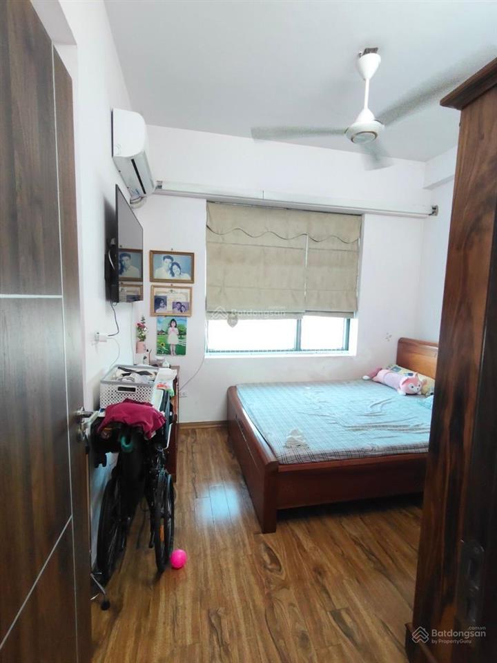 Bán gấp căn hộ lô góc 86m, 3 ngủ chung cư 323 xuân đỉnh view thoáng tầng trung chỉ hơn 6 tỷ