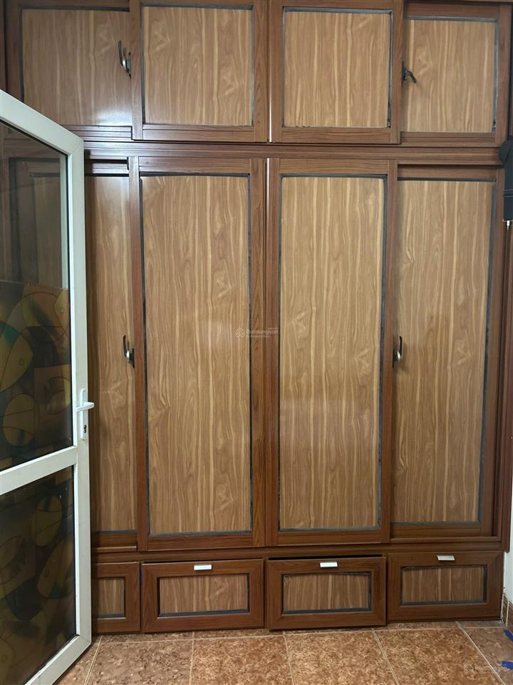 Cho thuê căn hộ tập thể đẹp 80m2, 2 ngủ 1 khách tại ngõ 6 vũ hữu, thanh xuân giá chỉ 7 triệu/tháng