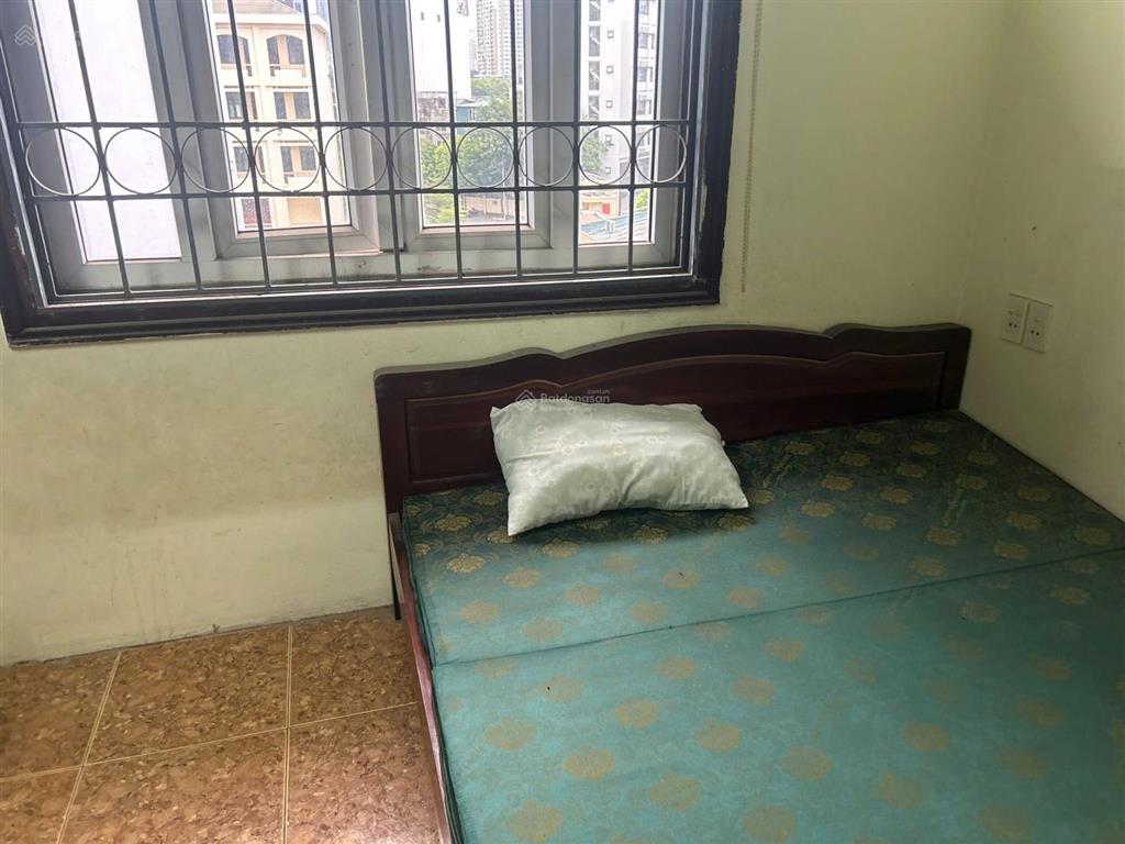 Cho thuê căn hộ tập thể đẹp 80m2, 2 ngủ 1 khách tại ngõ 6 vũ hữu, thanh xuân giá chỉ 7 triệu/tháng
