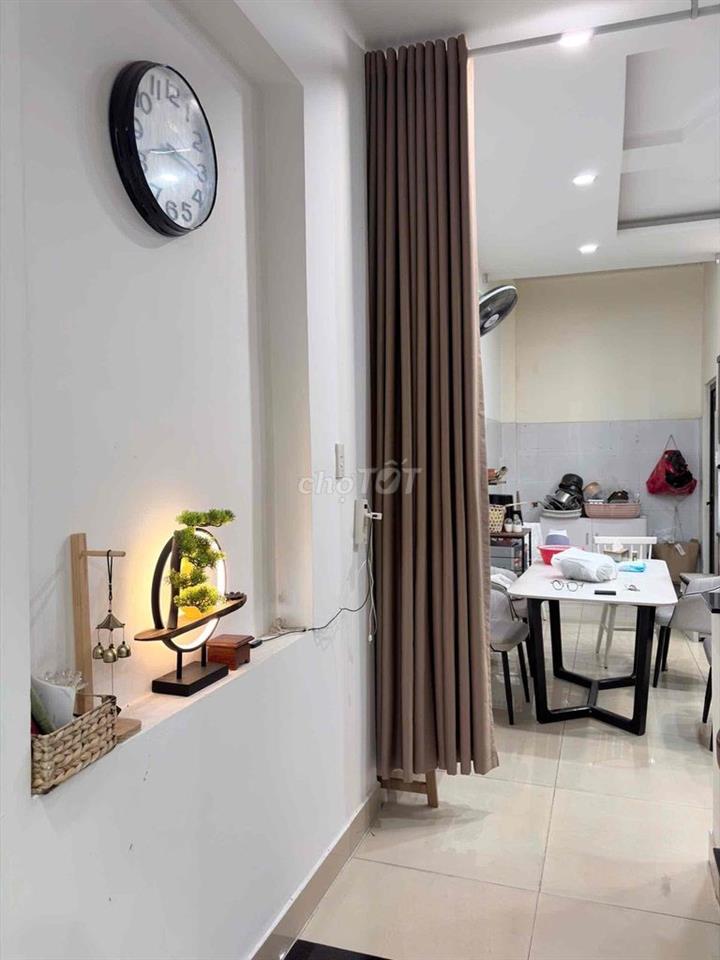 Cho thuê nhà hẻm Đường Số 7, Thủ Đức xe hơi đậu cửa