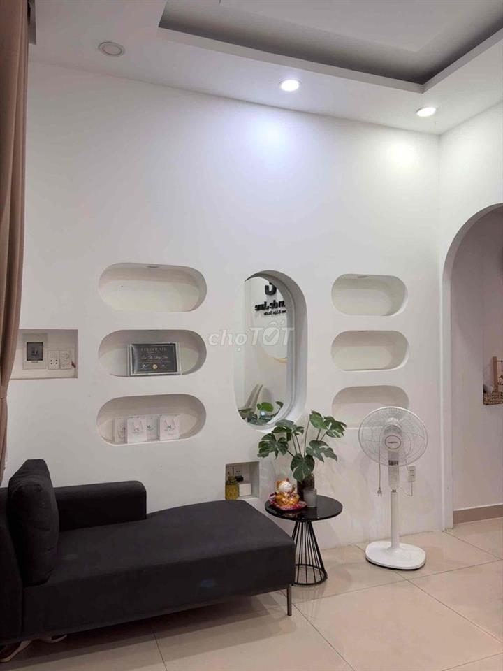 Cho thuê nhà hẻm Đường Số 7, Thủ Đức xe hơi đậu cửa