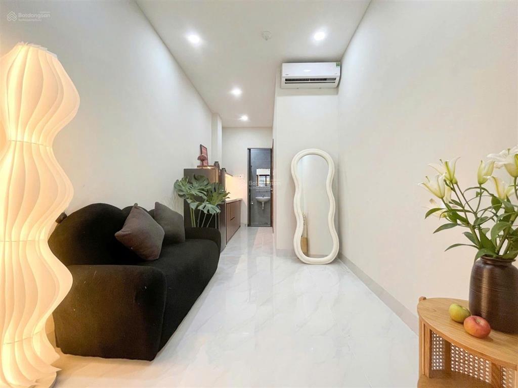 Studio ban công full nt hiện đại thang máy ngay tô hiến thành vạn hạnh mall