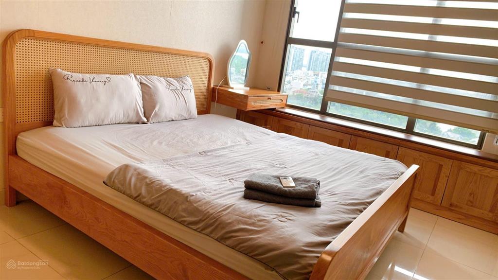 Bán căn hộ 1pn view sông  the sun avenue sẳn sổ  có hd thuê 14,5 triệu/tháng
