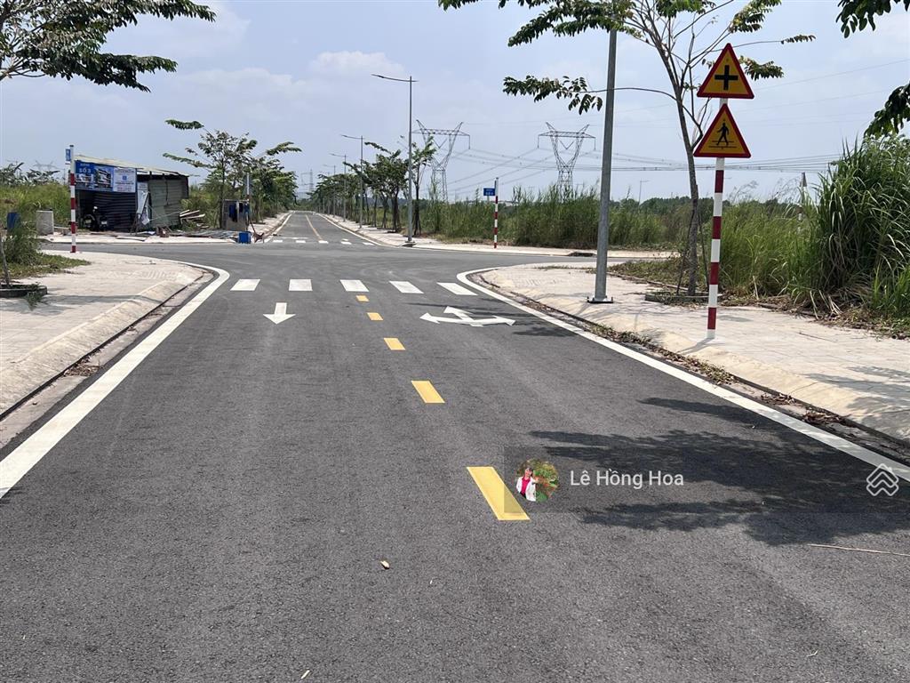 Đất nền dragon pearl giá rẻ 90m2 shr sang tên 20,5tr/m2 view trung tâm thương mại 1 nền duy nhất