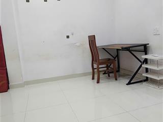 Phòng trọ tân phú giá rẻ  phòng điều hoà 20m2  giờ giấc tự do gần đại học công thương