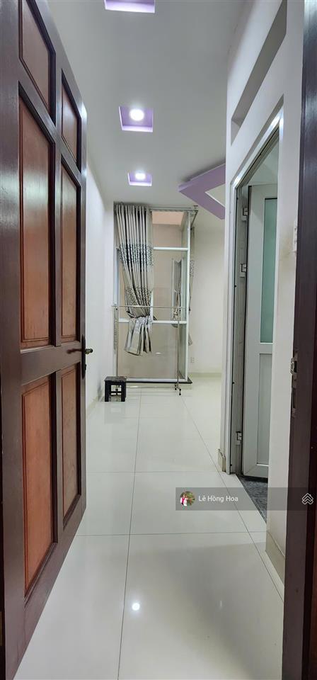 Phòng trọ tân phú giá rẻ  phòng điều hoà  20m2  giờ giấc tự do gần đại học công thương