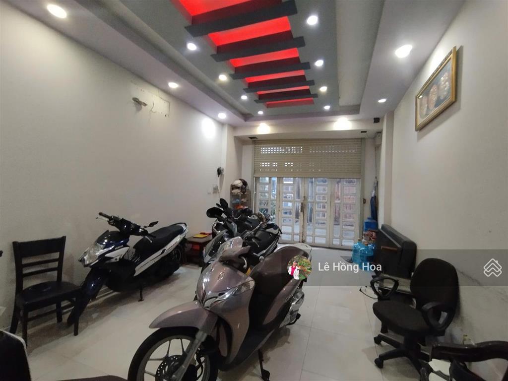 Phòng trọ tân phú giá rẻ  phòng điều hoà  20m2  giờ giấc tự do gần đại học công thương