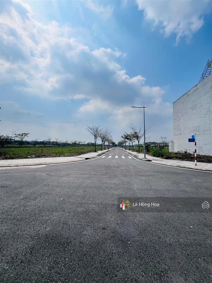 Chính chủ cần bán nhanh nền dragon pearl giá hời block i2 shr 90m2 chỉ 1 tỷ 350.  0943 089 ***