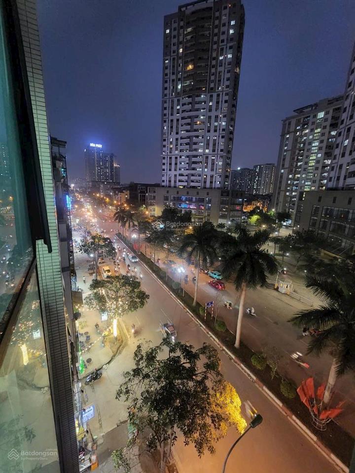 Bán nhà mặt phố tân mai view hồ đền lừ, dt 200m2  mặt tiền 9m, 8 tầng thang máy có hầm