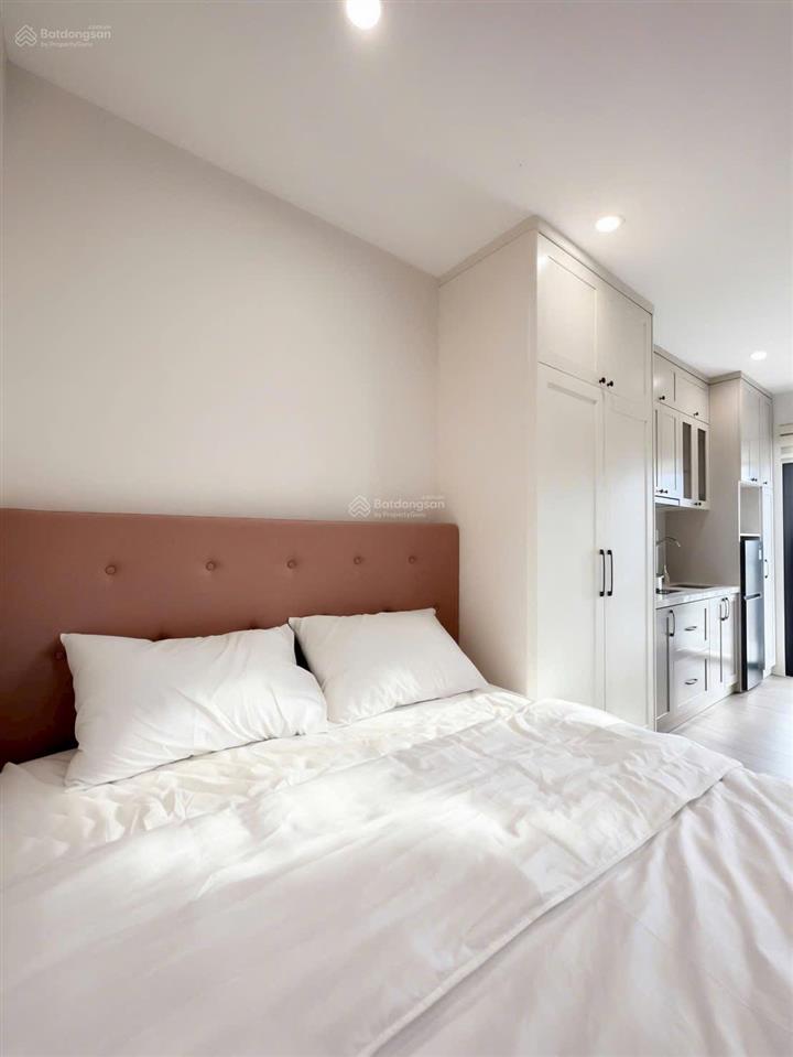 Bán tòa apartment ngay sát hồ tây, 80m² 7 tầng thang máy, dòng tiền vận hành quá tốt ~9%/năm