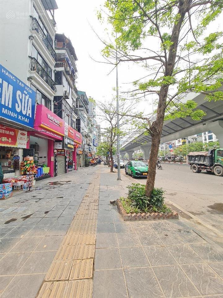 Cần bán toà nhà mặt phố minh khai, 180m2  mặt tiền 7m, 7 tầng thang máy, vỉa hè rộng 6m